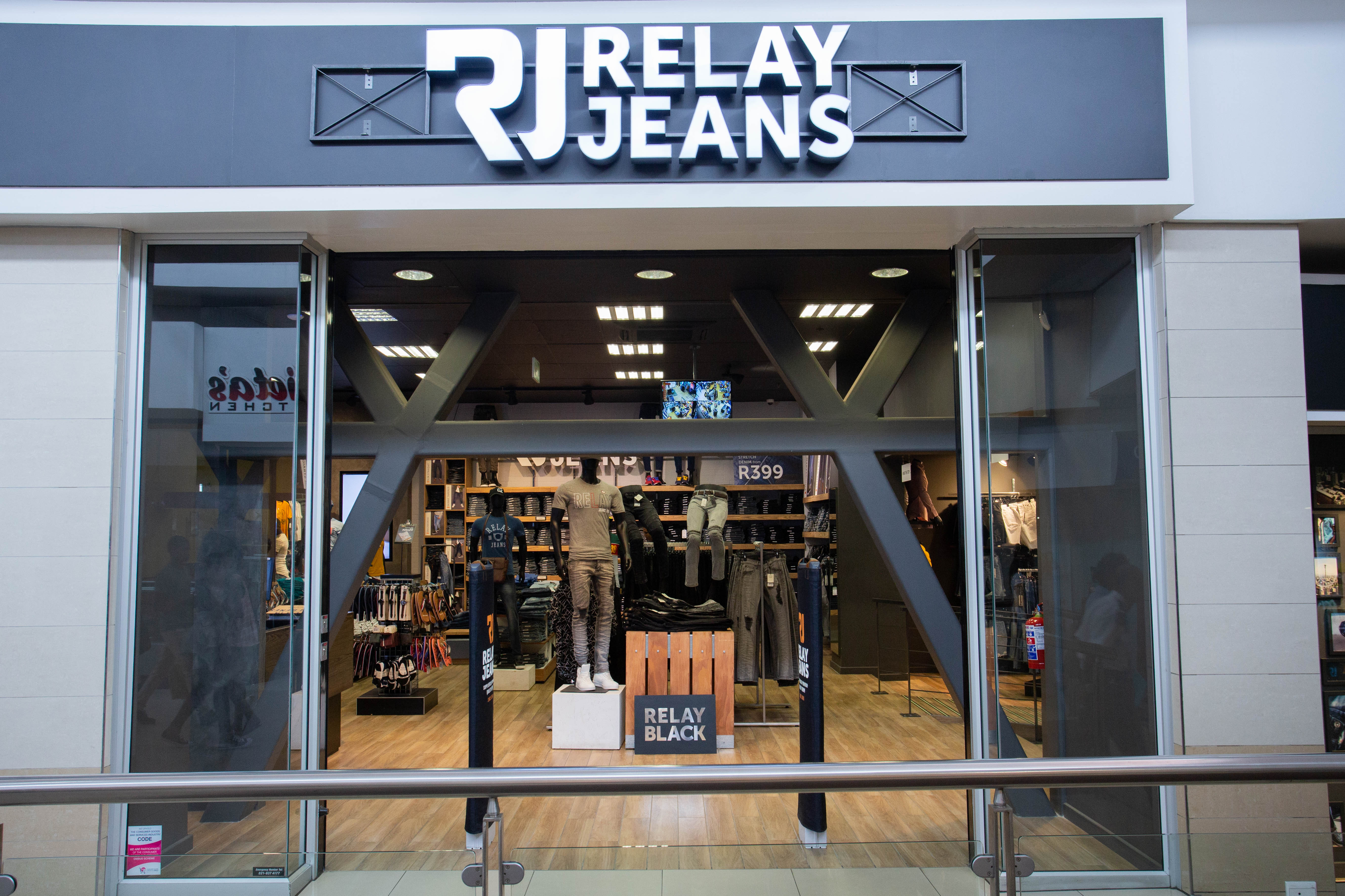 RELAY JEANS